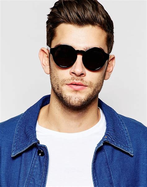 men wearing oversized sunglasses.